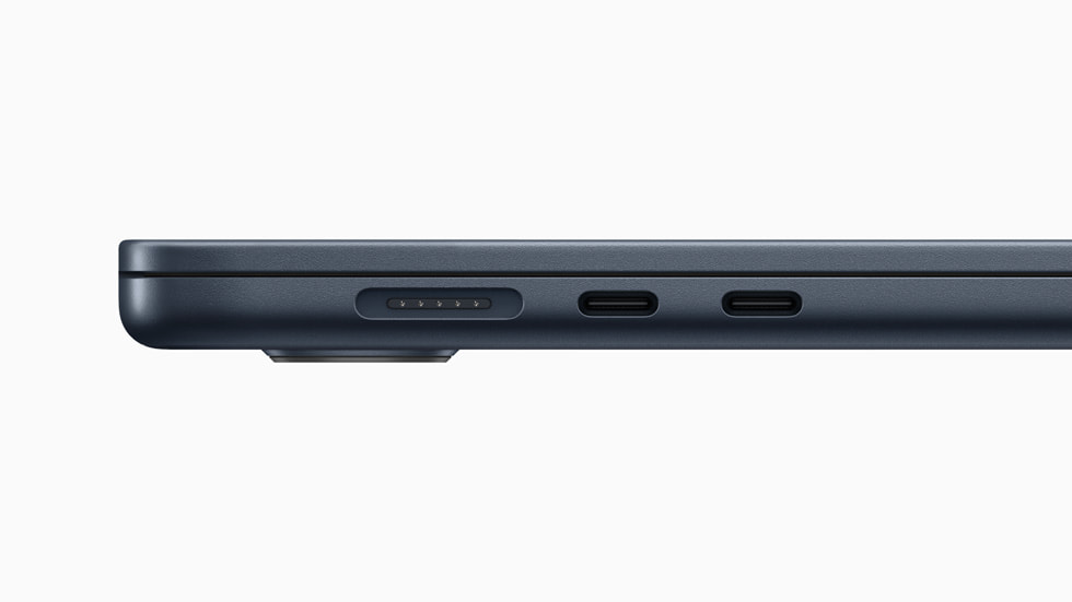 Apple MacBook-Air-15 inch 1